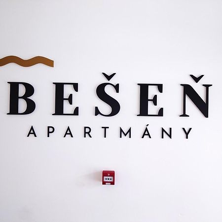 Apartman Nad Riekou Besenova Luaran gambar